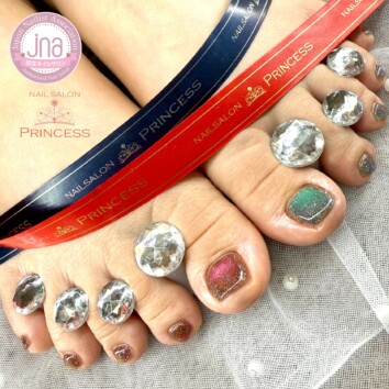 みらい平　フットネイル　蓄光ネイル　ネイルサロンプリンセス