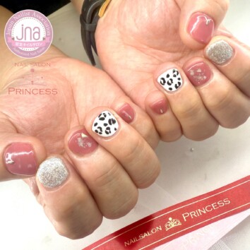 みらい平ネイルサロン レオパードネイル ヒョウ柄ネイル ネイルサロンプリンセスネイル