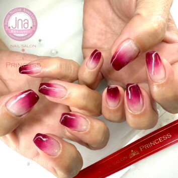 みらい平ネイルサロン グラデーションネイル ボルドーネイル ネイルサロンプリンセス