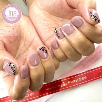 みらい平ネイルサロン 秋ネイル レオパードネイル ネイルサロンプリンセス