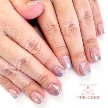 つくばみらい市　グラデーションネイル　ラメグラ　ネイルサロンプリンセス