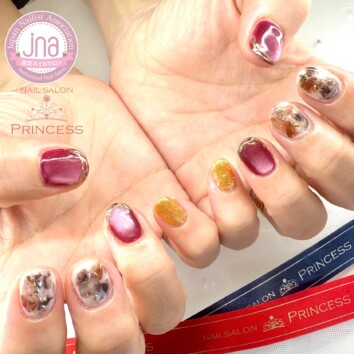 みらい平ネイルサロン　べっ甲ネイル　ホワイトべっ甲　ボルドーネイル　ネイルサロンプリンセス