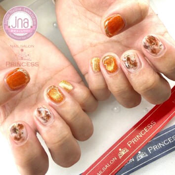 つくばみらい市ネイルサロン　ホワイトべっ甲　マグネットネイル　秋ネイル　ネイルサロンプリンセスネイル