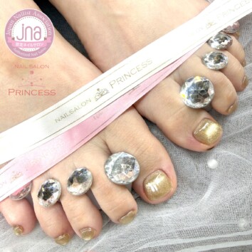 みらい平ネイルサロン　フットネイル　マグネットネイル　シャンパンゴールドネイル　ネイルサロンプリンセス