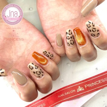みらい平ネイルサロン 秋ネイル ヒョウ柄ネイル レオパードネイル ネイルサロンプリンセス