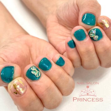 みらい平　エメラルドグリーンネイル　シェルタイルネイル　ネイルサロンプリンセス