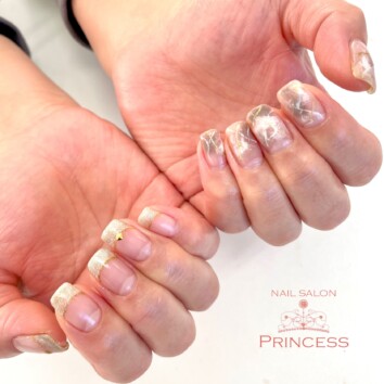 みらい平　フレンチネイル　大理石ネイル　ネイルサロンプリンセス