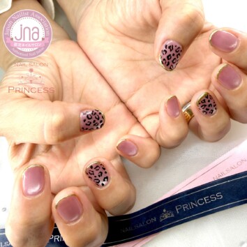 みらい平ネイルサロン　マグネットネイル　レオパードネイル　　ネイルサロンプリンセス