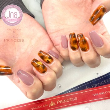 つくばみらい市ネイルサロン マグネットべっ甲ネイル マグネットネイル べっ甲ネイル ネイルサロンプリンセス