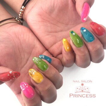 つくばみらい市 ビビットネイル カラフルネイル ネイルサロンプリンセス