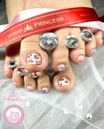 つくばみらい市ネイルサロン　フットネイル　バレンタインネイル　ハートミラー　ネイルサロンプリンセス