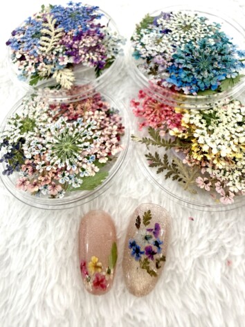 つくばみらい市ネイルサロン　みらい平ネイルサロン　押し花ネイル　ネイルサロンプリンセス