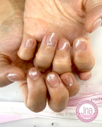 みらい平ネイルサロン　グラデーションネイル　ブラウンネイル　ネイルサロンプリンセス
