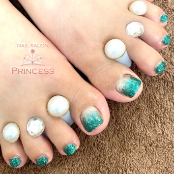 みらい平 フットネイル グリッターネイル ネイルサロンプリンセス