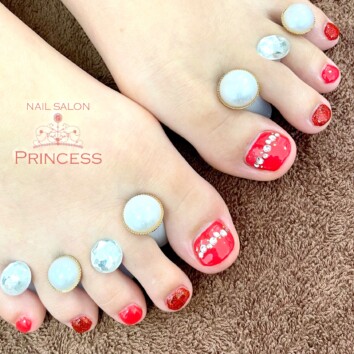 つくばみらい市 フットネイル 赤ネイル ネイルサロンプリンセス