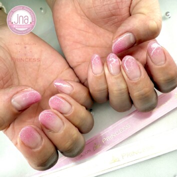 つくばみらい市 グラデーションネイル ピンクネイル ネイルサロンプリンセス