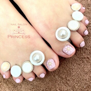 つくばみらい市　ぷっくりフラワーネイル　フットネイル　ネイルサロンプリンセス