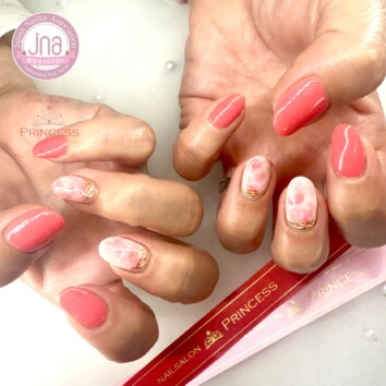 つくばみらい市 ニュアンスネイル レッドピンクネイル ネイルサロンプリンセス