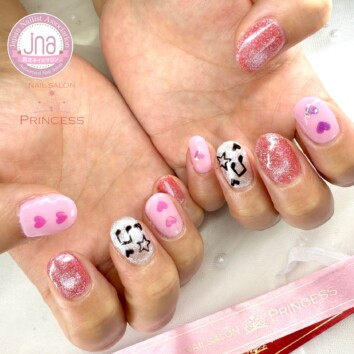 みらい平 ピンクネイル ハートネイル マグネットネイル ネイルサロンプリンセス