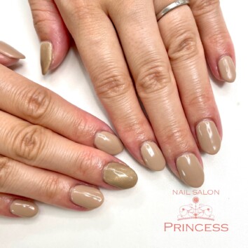 みらい平　ベージュネイル　マグネットネイル　ネイルサロンプリンセス