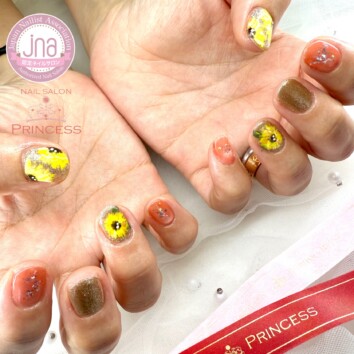 みらい平 向日葵ネイル 夏ネイル マグネットネイル ネイルサロンプリンセス